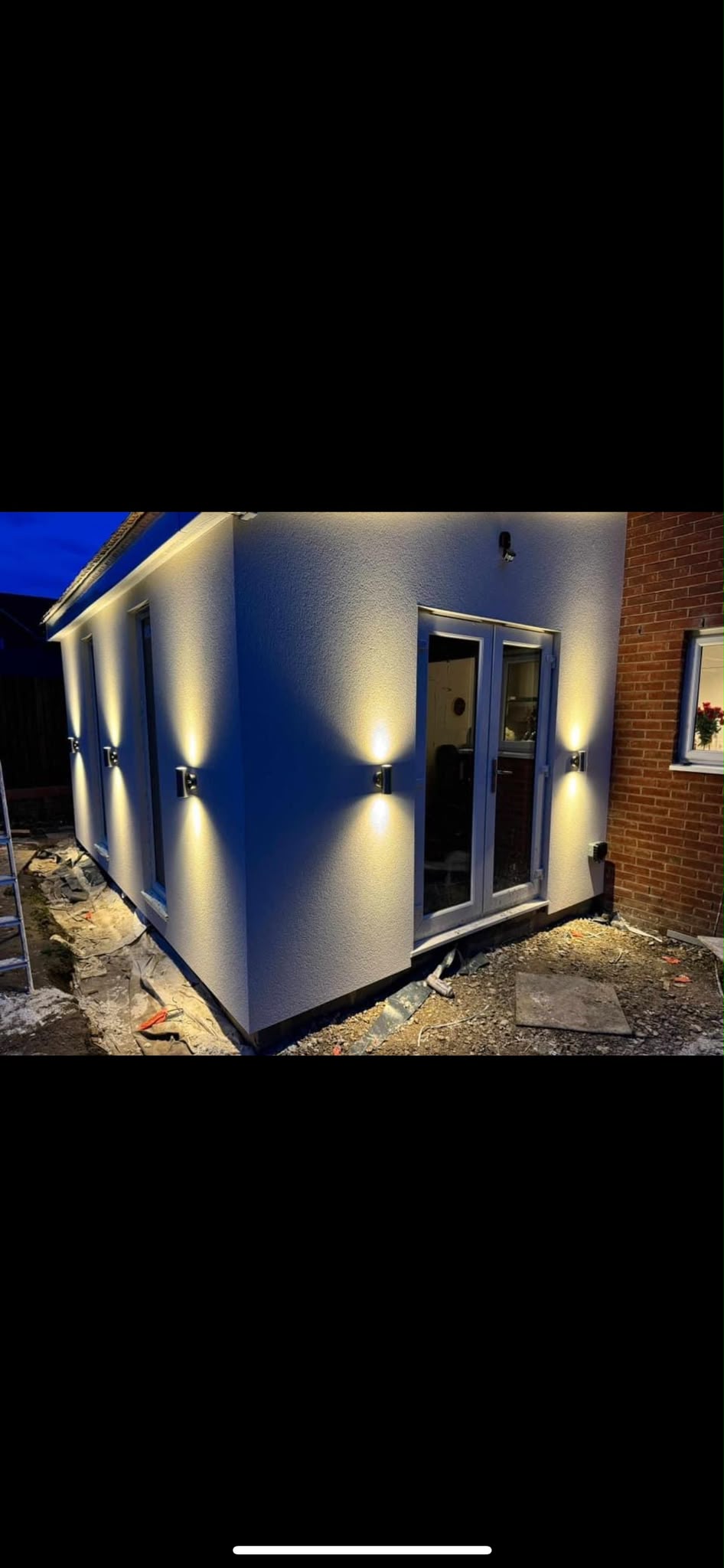 Monocouche being applied to new-build housing development